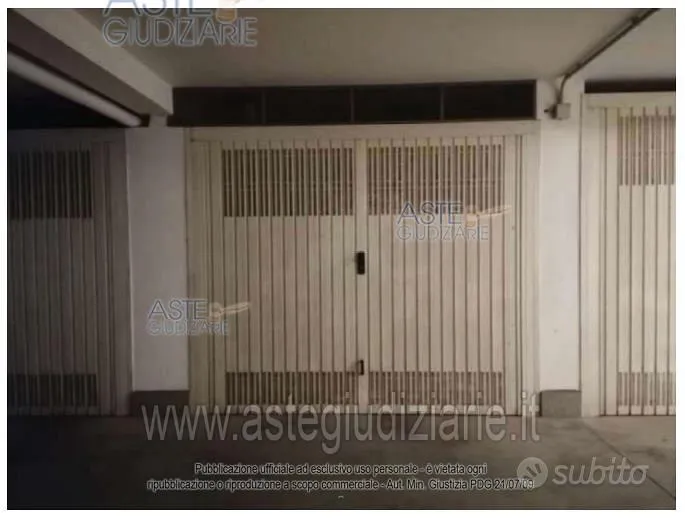 Garaaž - Garage with 18 m² Space in Viterbo