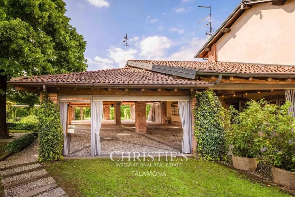 Terrace - Historic Villa with Pool in Oleggio, Piedmont