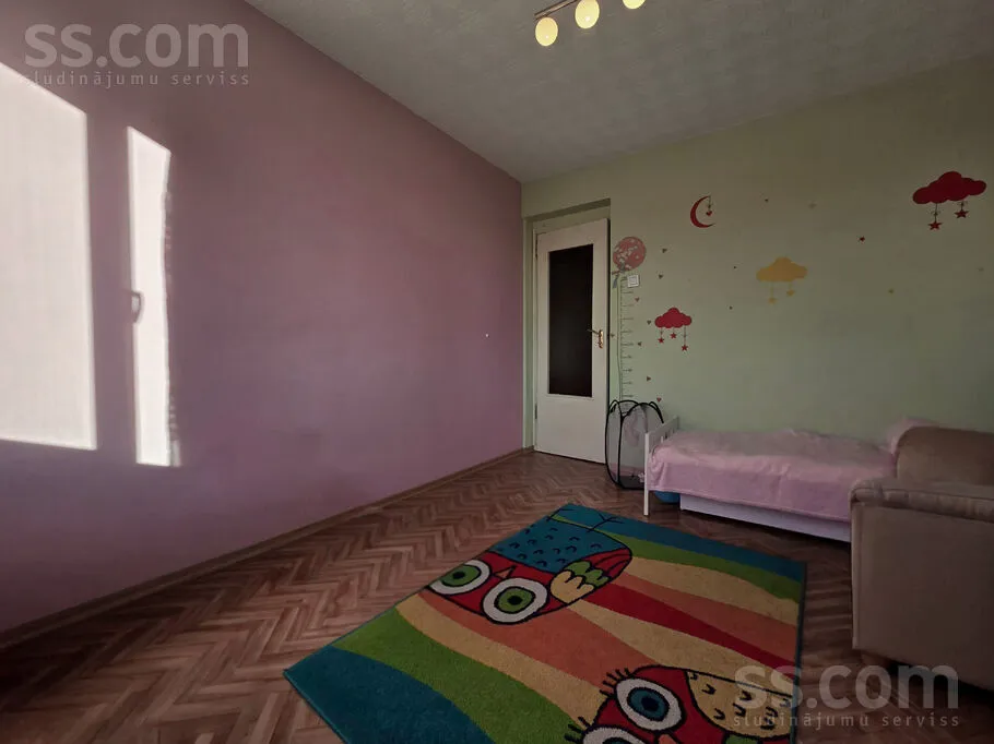 Chambres - Bright Three-Bedroom Flat in Pļavnieki, Riga