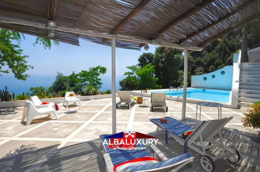 pool_area
