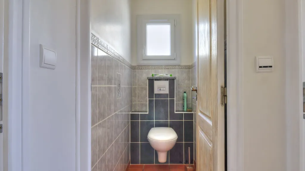 Salles de bain - Maison Charmante avec Terrasse à 5' de Dreux