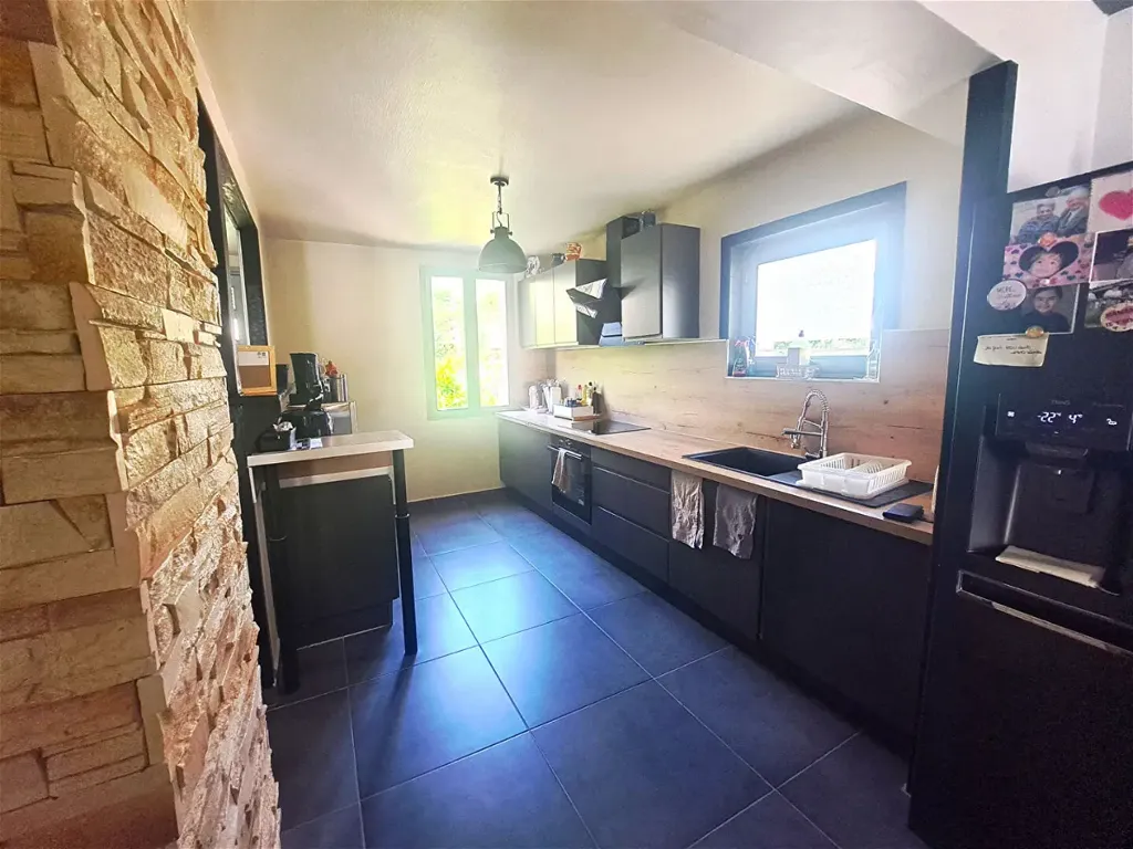 Küche - Renovated House with Pool in Tain l'Hermitage