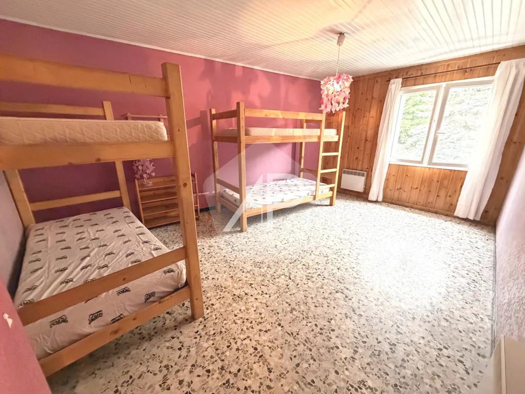 Magamistoad - Spacious 4/5-Person Flat in Briançon