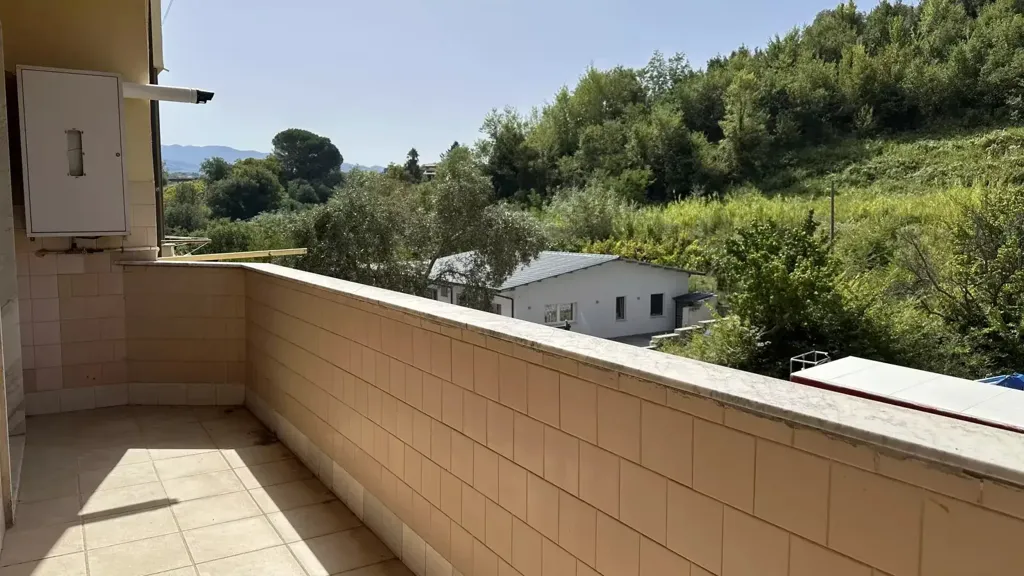 Rõdu - Apartment with Balcony in Cosenza