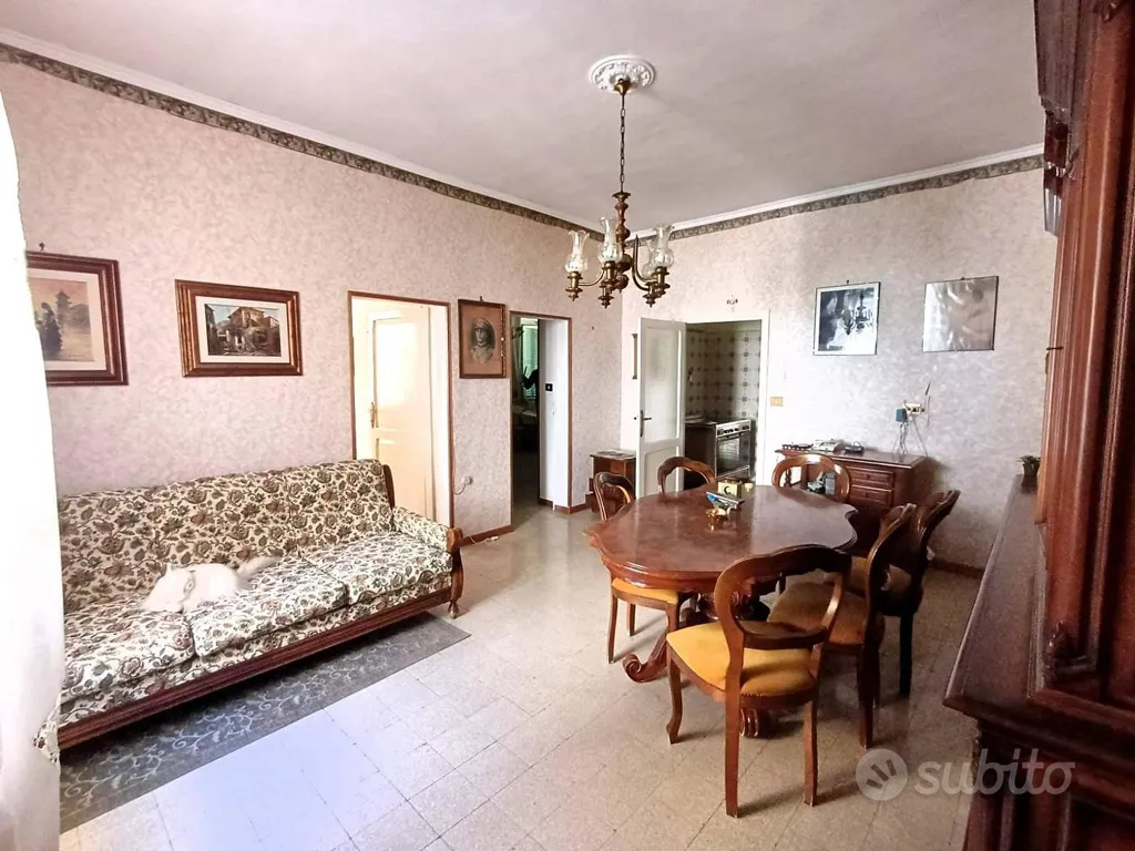 Sala da pranzo - Bright Apartment with Balcony in Caprarola