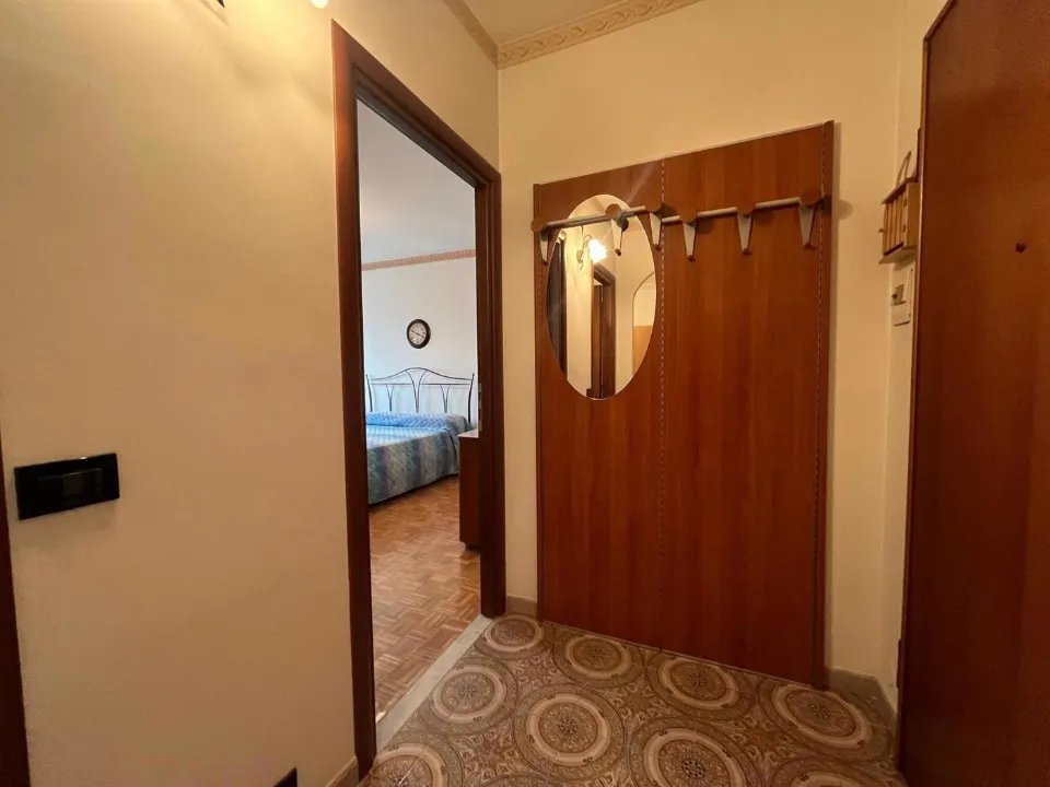 hallway_entrance