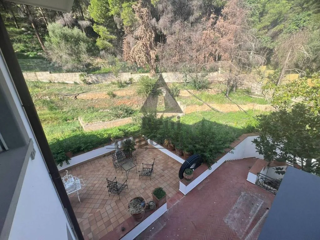 Terrasse - Luxury Villa with Pool in Palermo