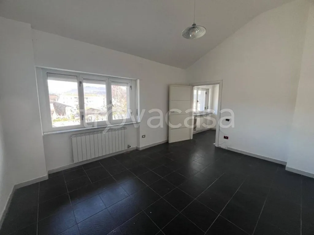 Toad - Two-Level Apartment with Balcony in Ivrea