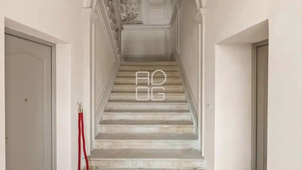 Rooms - Historic Palazzo Apartment in Lonato