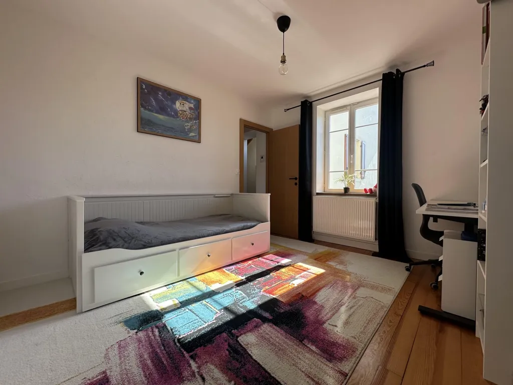 Chambres - Maison Authentique avec Grand Terrain à Beauregard-Vendon