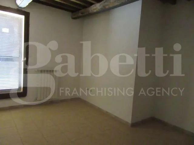 Toad - Rustic Tuscan-Style Apartment in Gavorrano