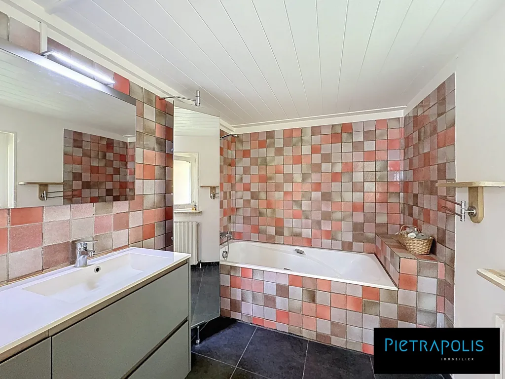 Vannitoad - Rustic Farmhouse with Garden on Brignais Heights