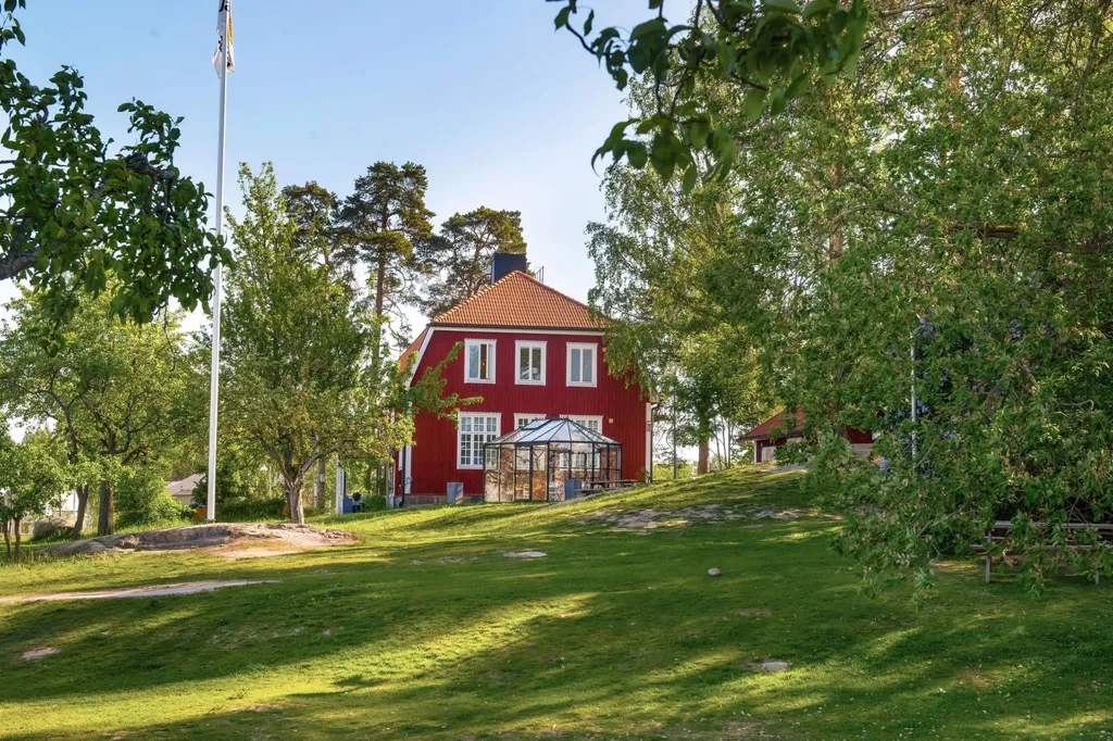 5-toaline maja asukohas Solna