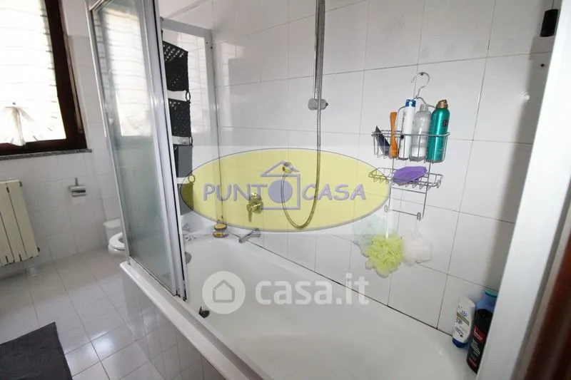 Bagni - Trilocale with Terrace in Borghetto Lodigiano