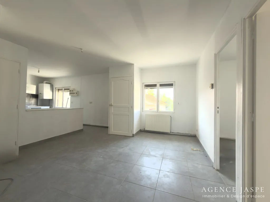 Cucina - Renovated Flat with Parking in Sury-le-Comtal