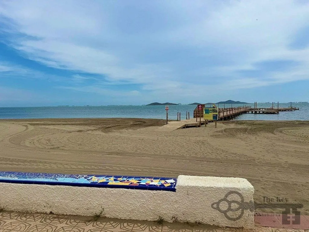 Duplex with Sea View in Los Urrutias