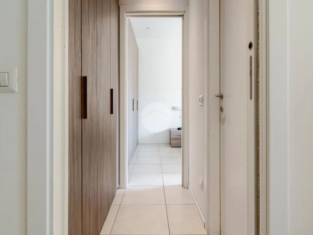 Esik - Rearranged Triplex with Balcony in Milan
