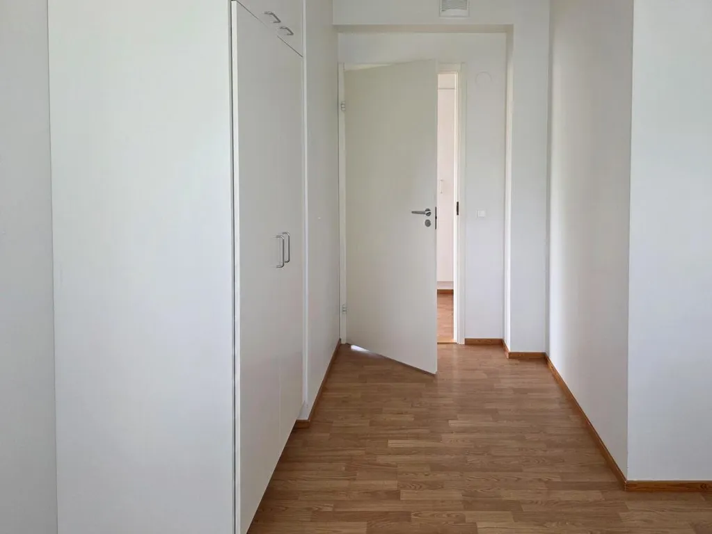 Entrée - Bright Apartment with Sauna in Järvenpää