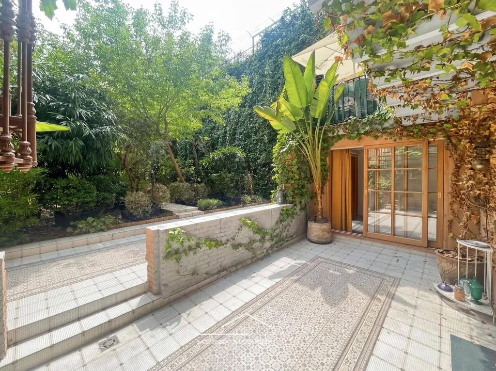 courtyard