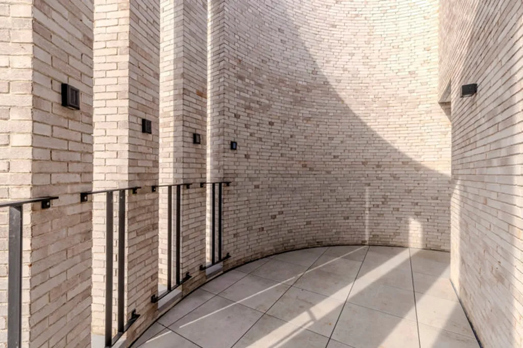 Aed - Energy-Efficient Apartment with Terraces in Kessel