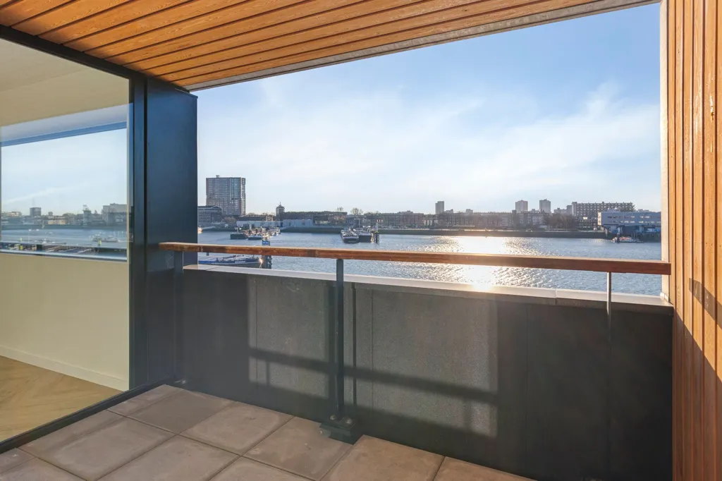Terrasse - Modern Apartment with Balcony in Rotterdam