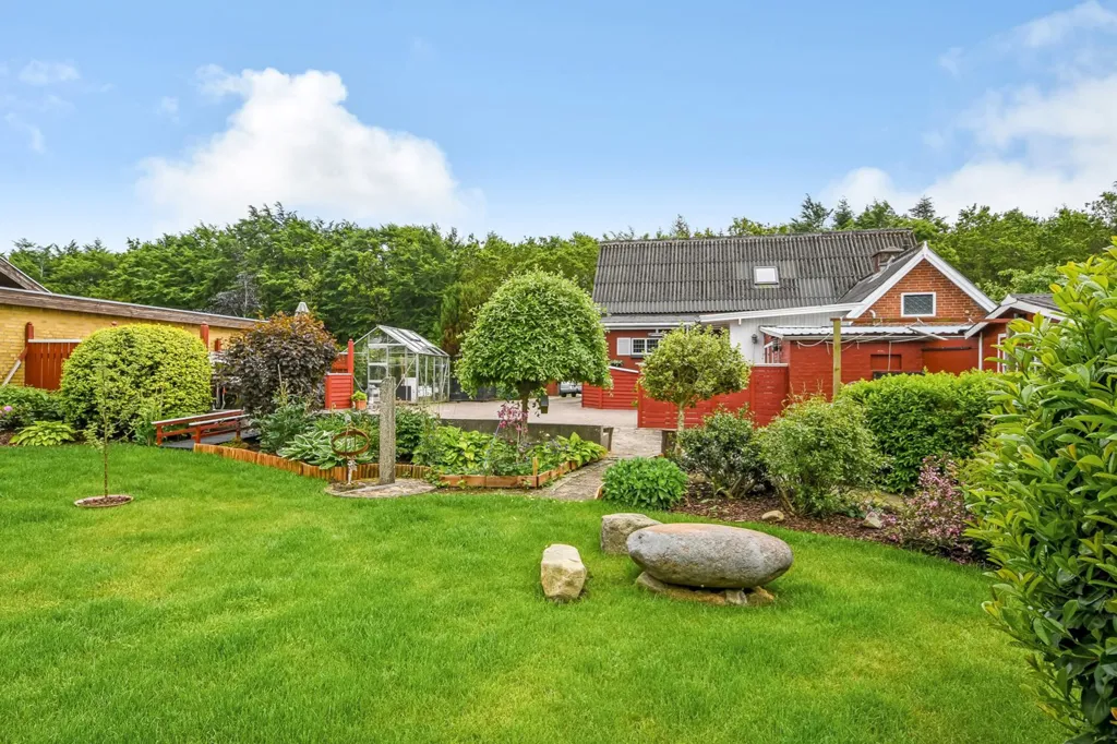 Jardin - 1947 Villa with Garden in Viborg