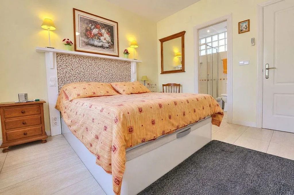 Magamistoad - Terraced House with Pool in Hipódromo