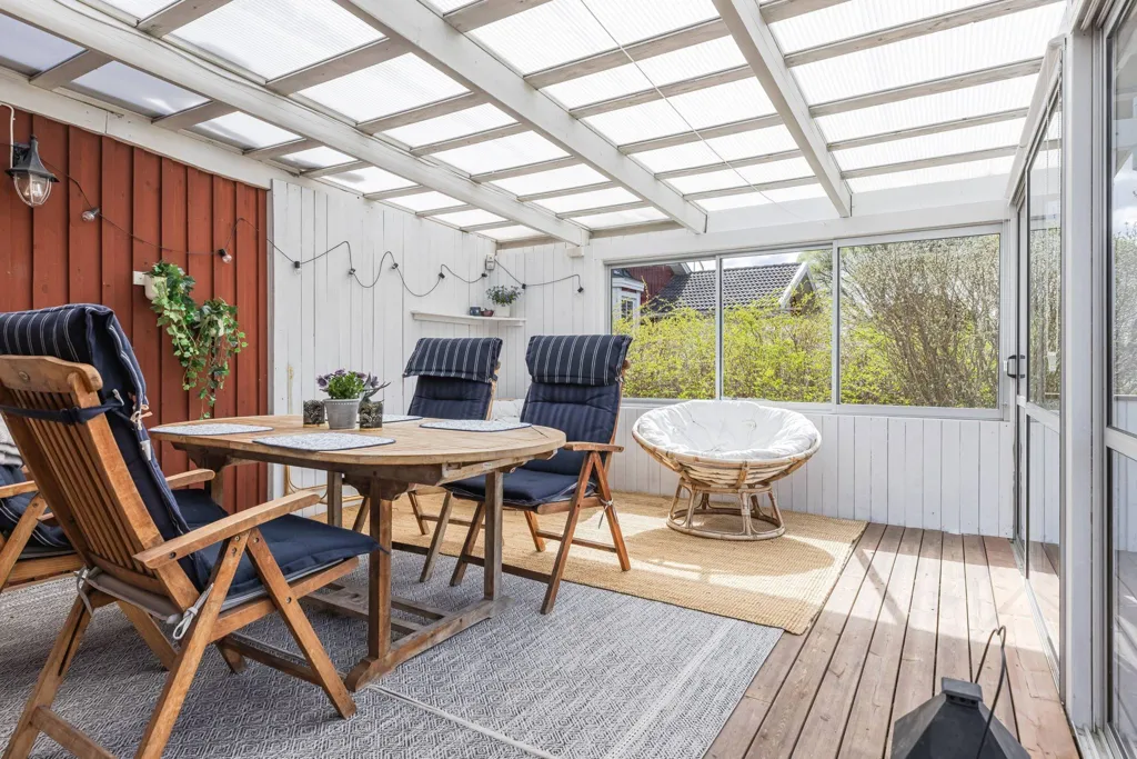 Terrass - Eco-Friendly Villa with Garden in Östnor