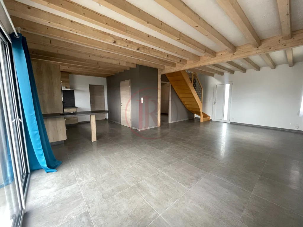 Elutuba - Contemporary Duplex with Terrace in Montfaucon