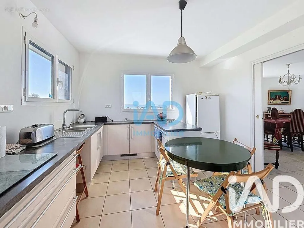 Cuisine - Maison 7 pièces à Planguenoual