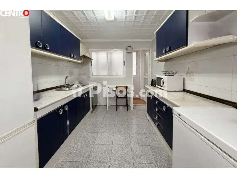 Köök - Spacious Apartment with Balcony in Santa Clotilde