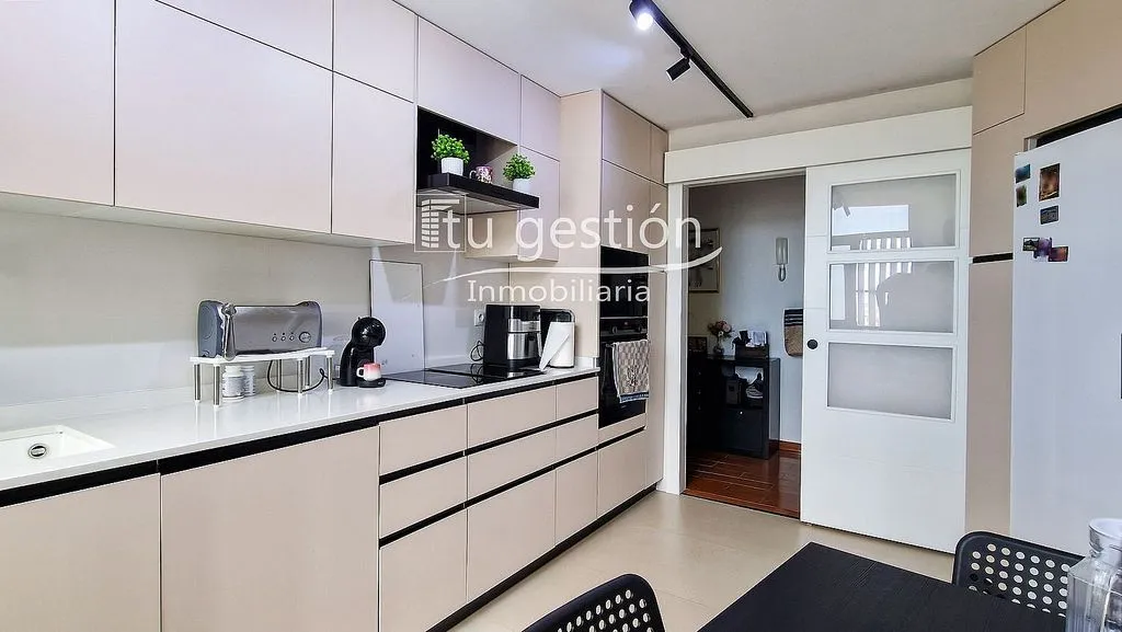 Köök - Luxury Flat with Pool in El Cónsul, Málaga