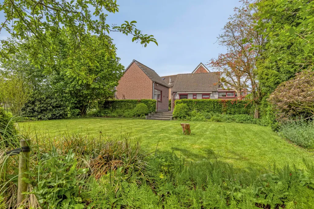 5-room house in Nieuw-vossemeer