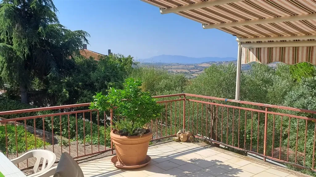 Terrasse - Sea View Apartment with Terrace in Magliano in Toscana