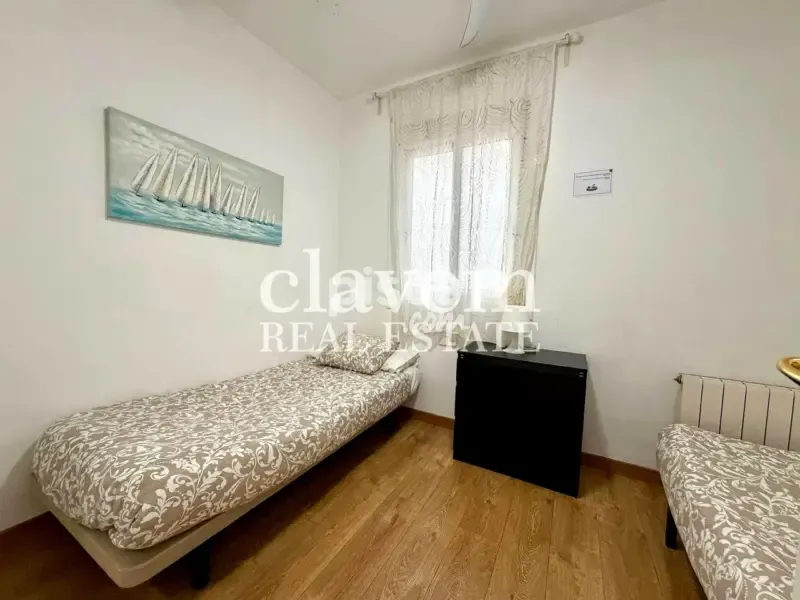 Magamistoad - Characterful Apartment with Balcony in L'Esquerra de l'Eixample