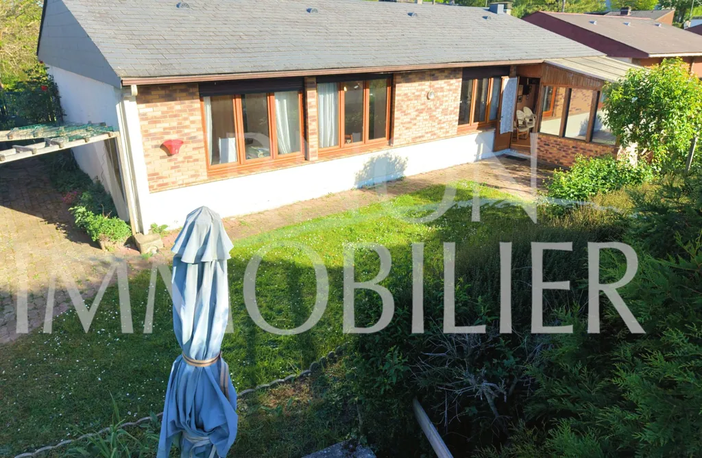 Välivaade - Detached House with Veranda in Vernon
