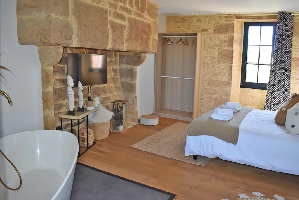 Chambres - Maison de Caractère avec Piscine à Saint-Genies