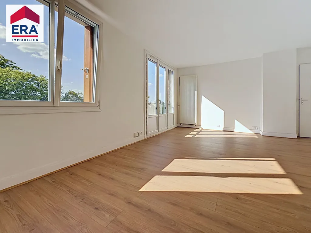 Pièces - Appartement Rénové avec Loggia à Ivry-sur-Seine