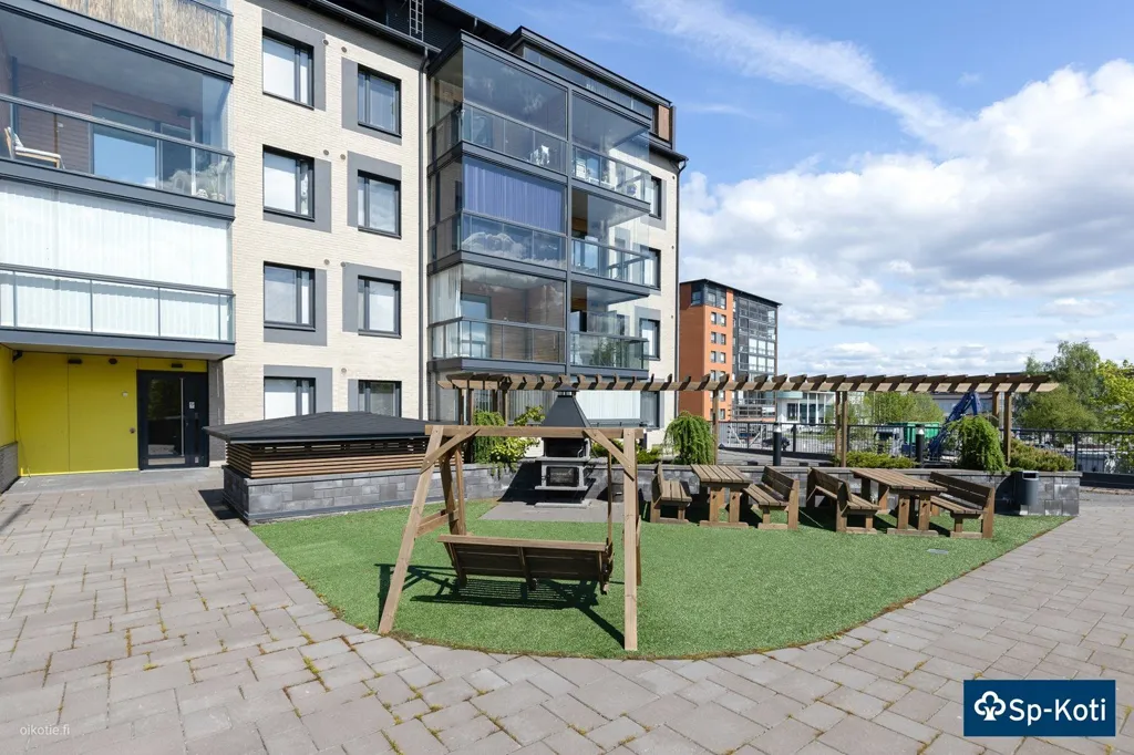 Aed - Modern Flat with Balcony in Pori Centre