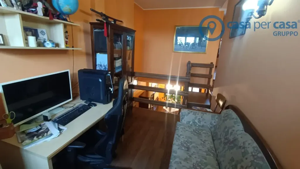 Bureau - Rustic Villa with Garden in Lusia