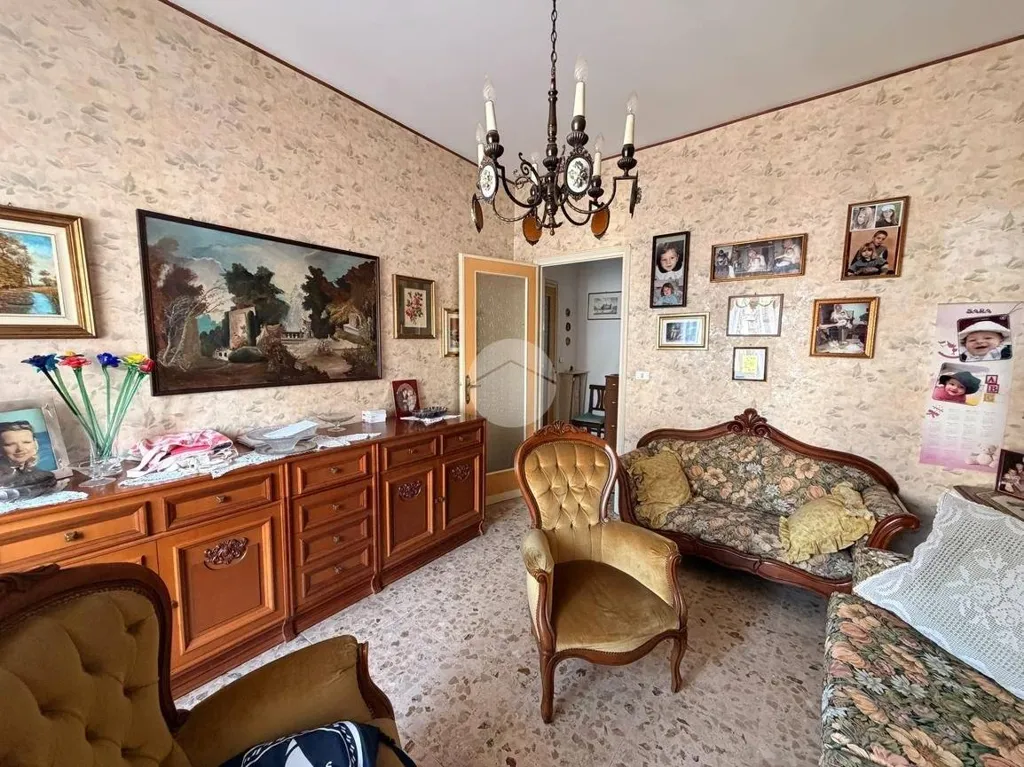 Elutuba - Apartment with Balcony in Lucento, Turin