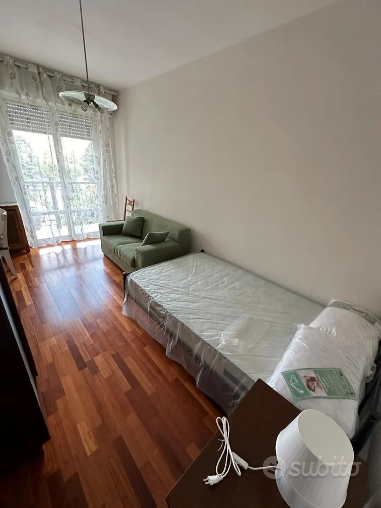 Chambres - Single Room in Renovated Triplex, Affori/Bovisa