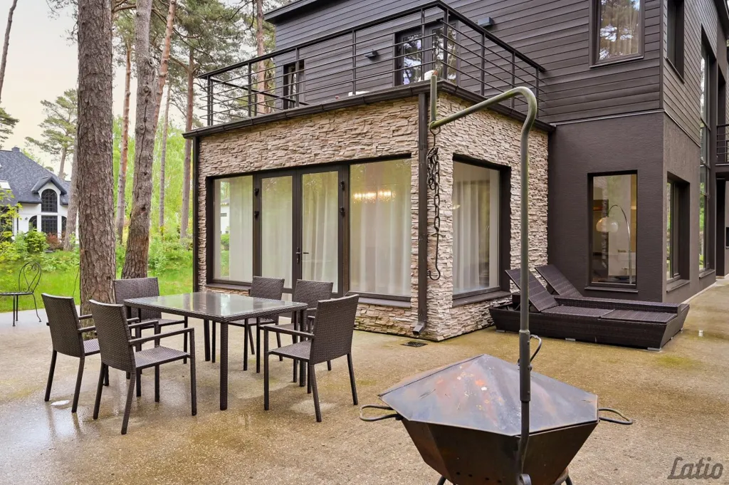 5-room house in Rīga