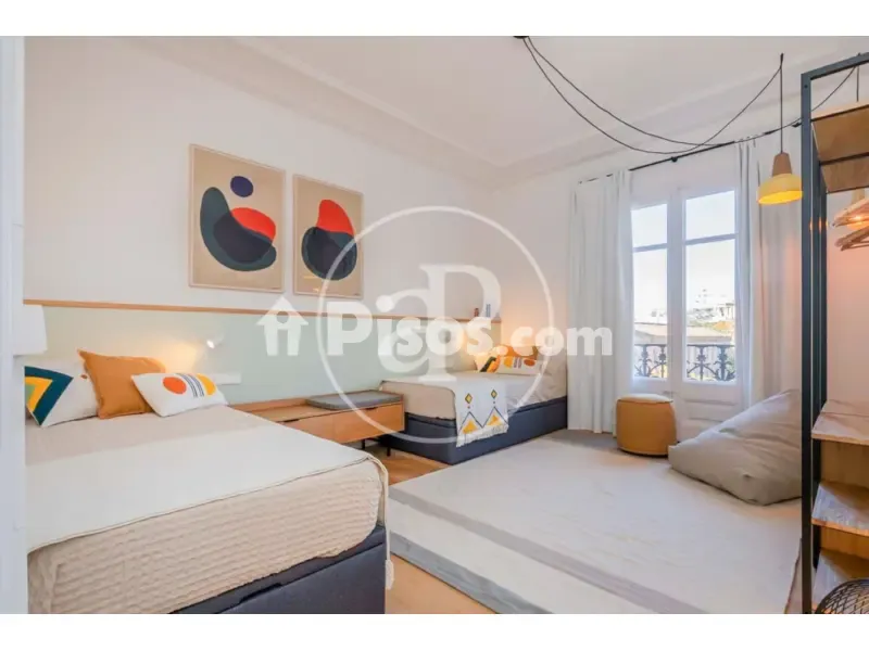 Chambres - Apartment with Balcony in Barcelona Centre