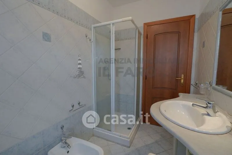 Salles de bain - Trilocale with Balcony in La Maddalena