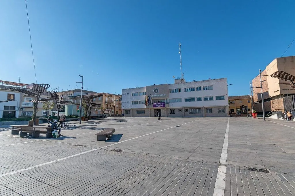Modern Apartment with Balcony in Armilla