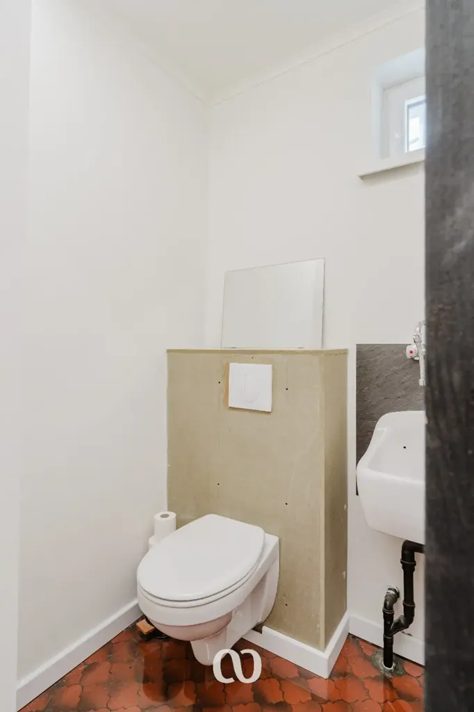 Bagni - Ready-to-Move Flat with Garage near Centre Oudenaarde