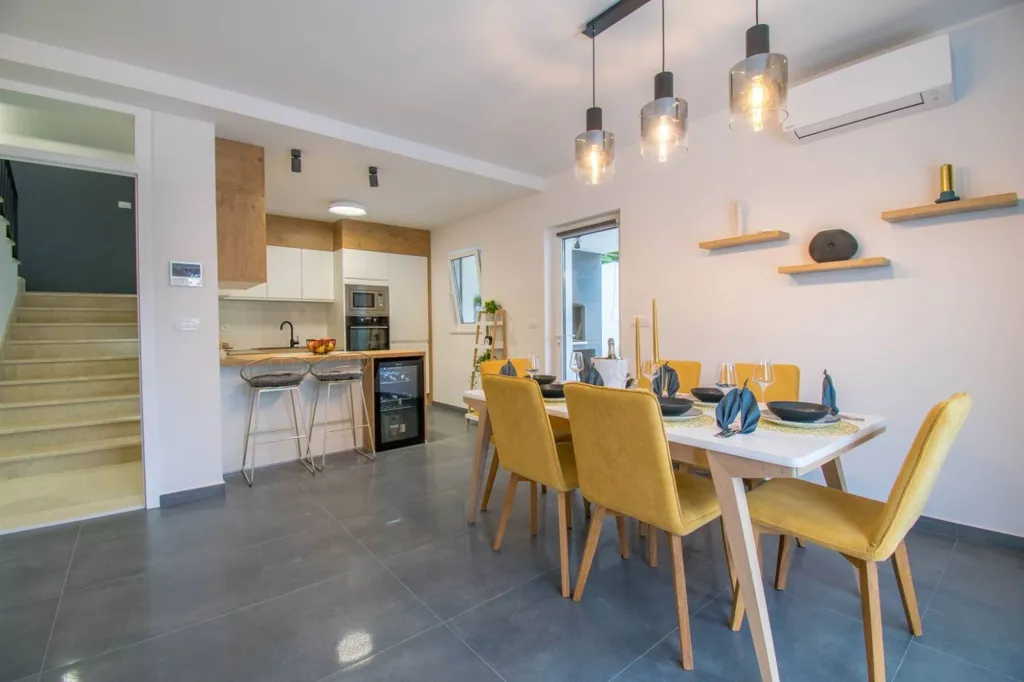 Dining Room - New Villa with Pool in Baška Voda