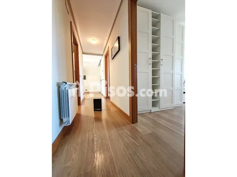 Apartamento exterior con balcón en Lanciego