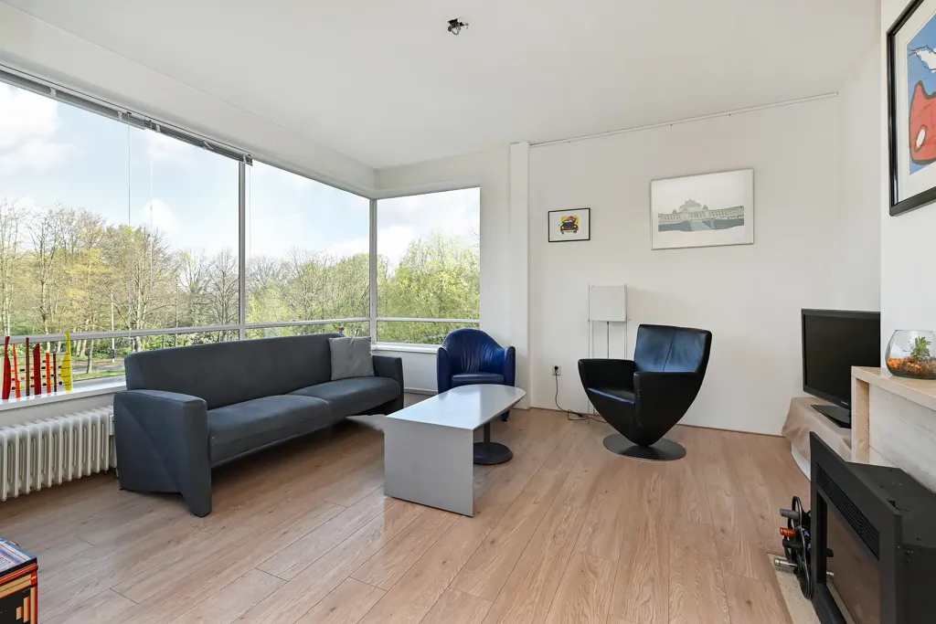 Elutuba - Corner Flat with Erker in Den Haag